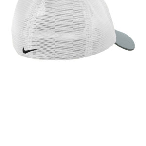 Nike Stretch-to-Fit Mesh Back Cap